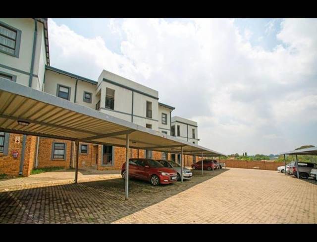 2 BEDROOM APARTMENT FOR SALE IN FAIRLEAD